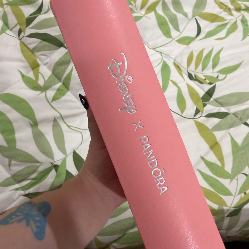 Disney Princess Pink Embossed jewelry box with removable bookmark - Picture 6 of 8